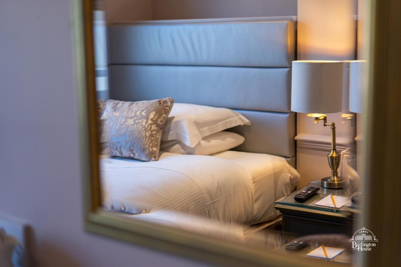 Burlington House Boutique Bed & Breakfast Oxford Dış mekan fotoğraf A bedroom at the hotel