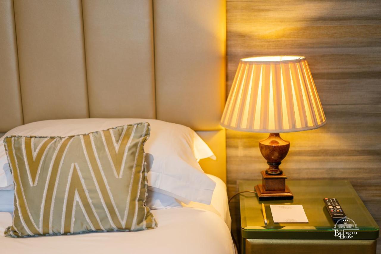 Burlington House Boutique Bed & Breakfast Oxford Dış mekan fotoğraf A lampshade
