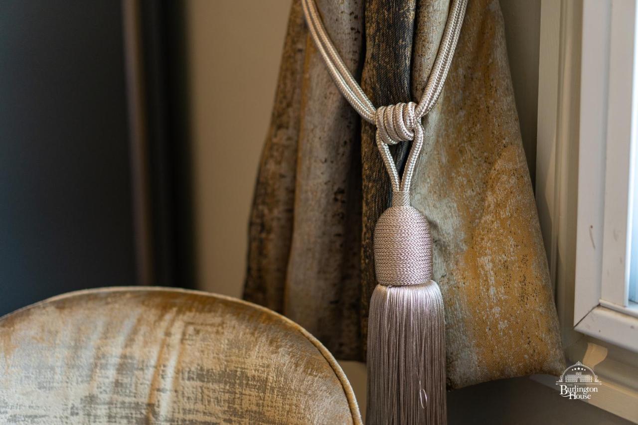 Burlington House Boutique Bed & Breakfast Oxford Dış mekan fotoğraf A curtain tieback
