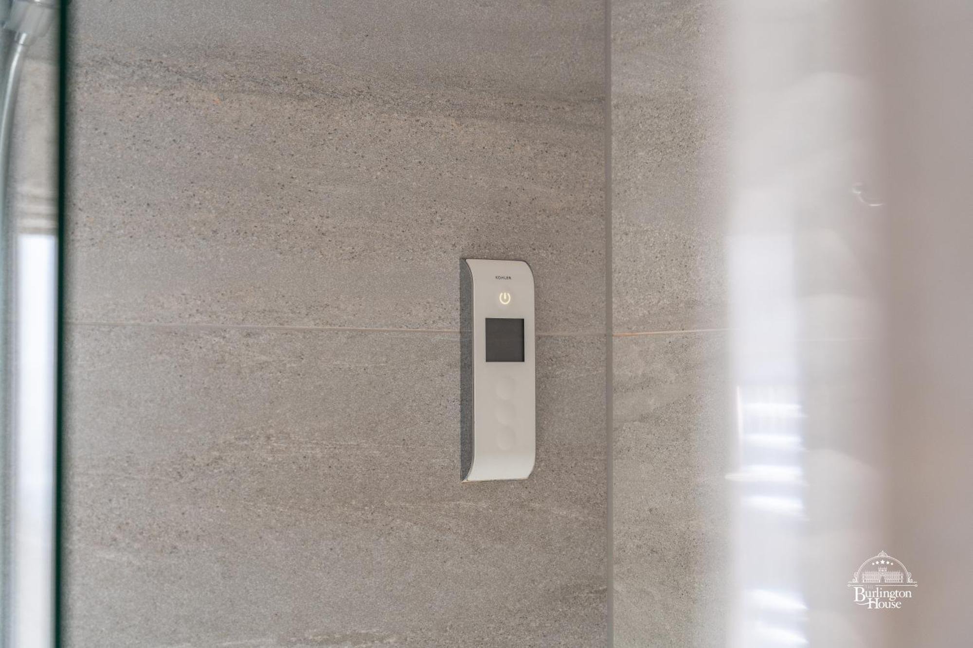 Burlington House Boutique Bed & Breakfast Oxford Oda fotoğraf A fingerprint sensor