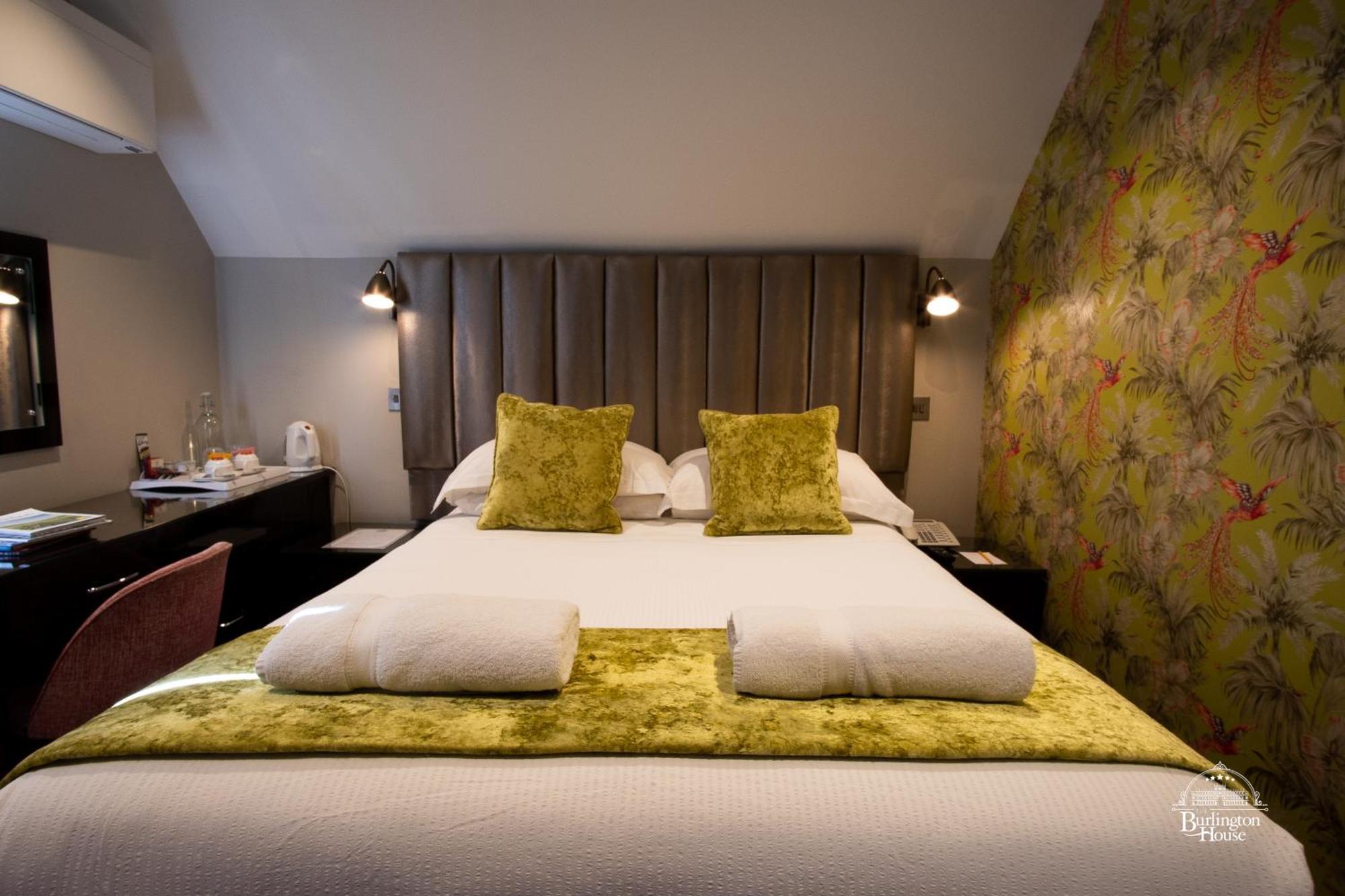 Burlington House Boutique Bed & Breakfast Oxford Oda fotoğraf A bedroom at The Old Bank Hotel